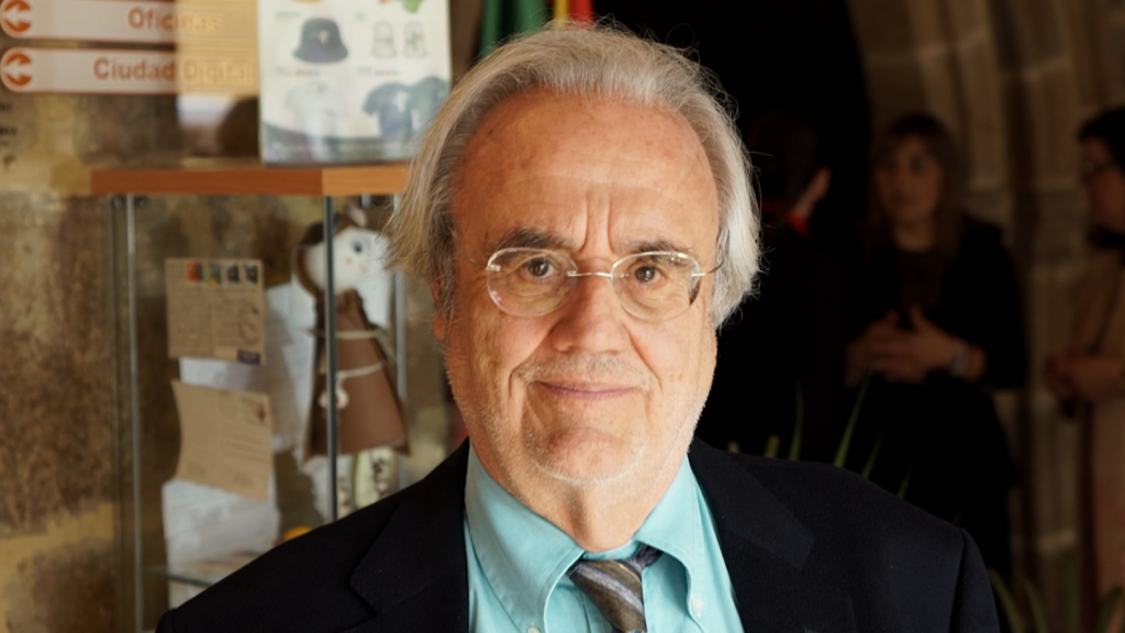 Manuel-Gutiérrez-Aragón
