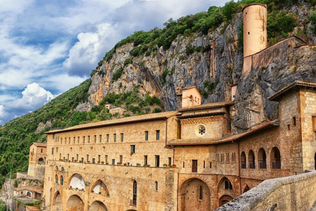 medieval-abbeys-and-monasteries