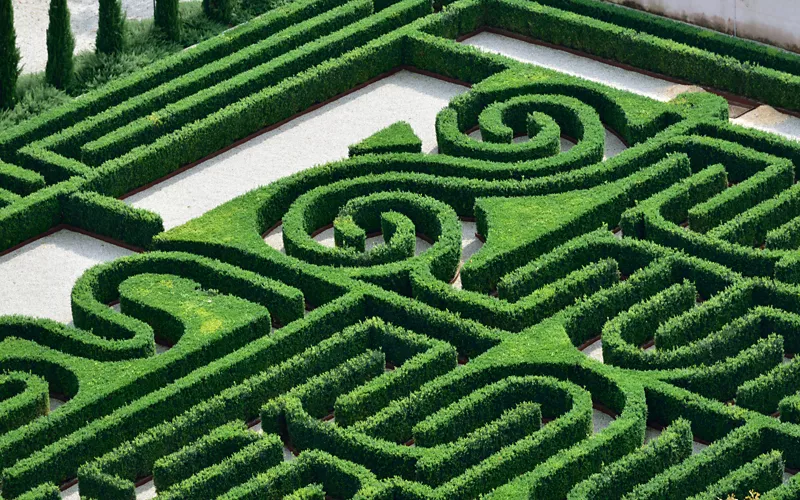 jorge-luis-borges-and-the-labyrinth-of-identity