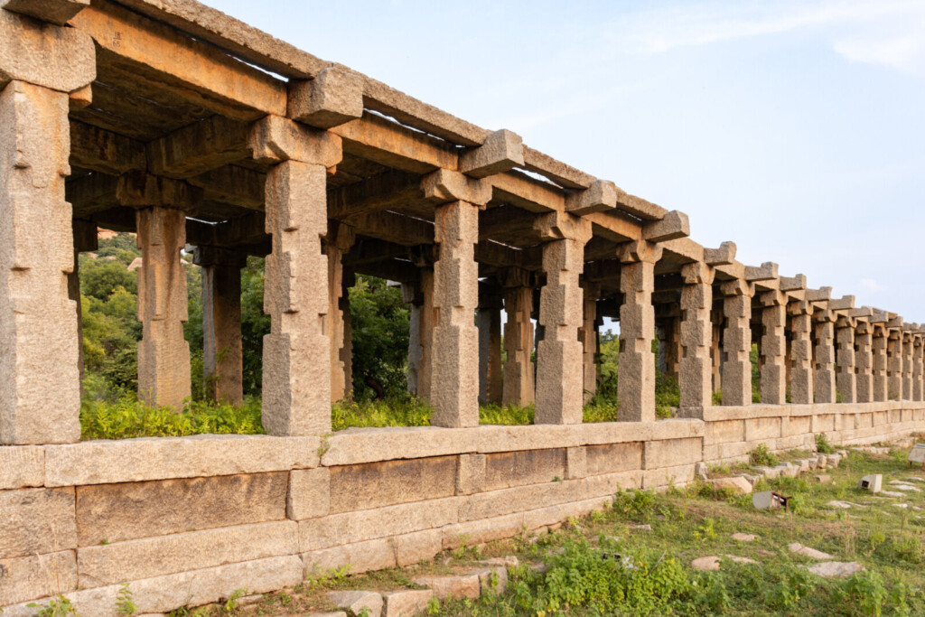Indian courtesans – Perspective of Mandapas in Courtesan's street at Achyutaraya's Temple (01)